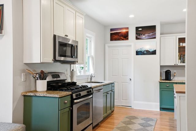 83 Birch St 1, Boston, MA 02131