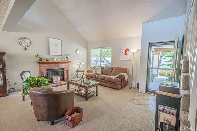 27939 Caraway Lane, Saugus, CA 91350