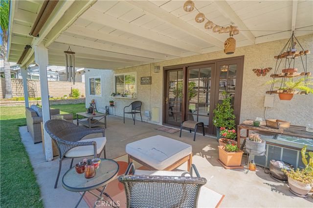 27939 Caraway Lane, Saugus, CA 91350