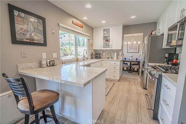 27939 Caraway Lane, Saugus, CA 91350