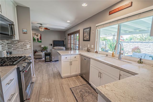 27939 Caraway Lane, Saugus, CA 91350