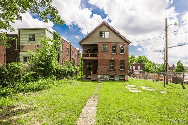 6027 Etzel Avenue, St Louis, MO 63112