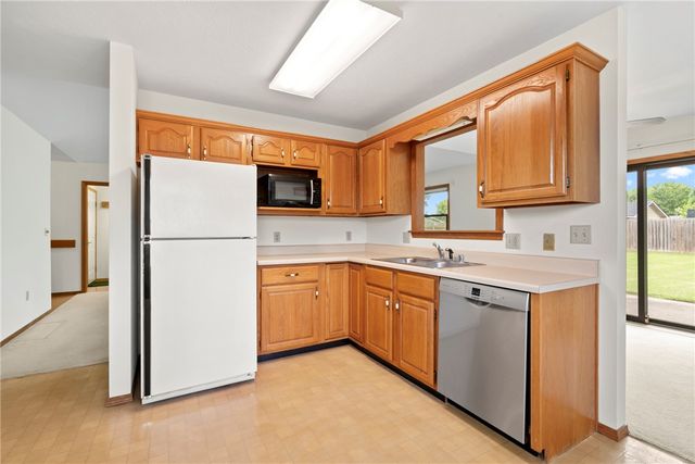1150 S Lyndale, Siloam Springs, AR 72761