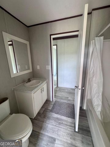 67 Longleaf Road, Hazlehurst, GA 31539