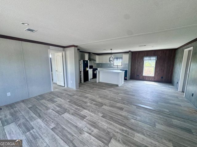 67 Longleaf Road, Hazlehurst, GA 31539