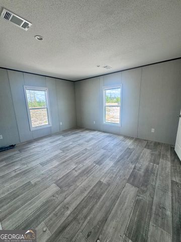 67 Longleaf Road, Hazlehurst, GA 31539