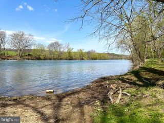 68 MARCUM LN, Harpers Ferry, WV 25425