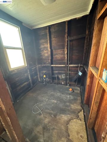 22622 2nd Street, Hayward, CA 94541