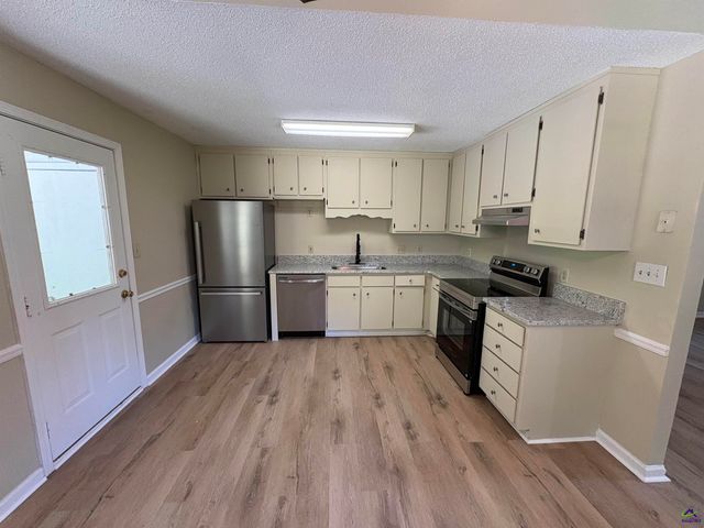 291 JEFFERSON PARK DR., Macon, GA 31220