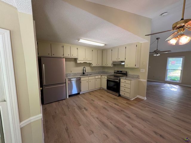 291 JEFFERSON PARK DR., Macon, GA 31220