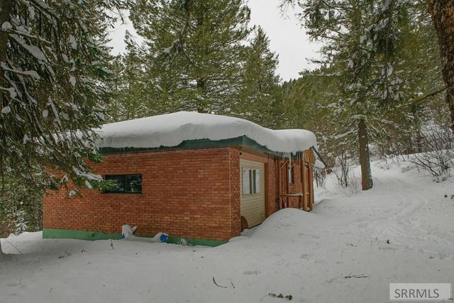 6 Upper Coyote Hollow, Irwin, ID 83428