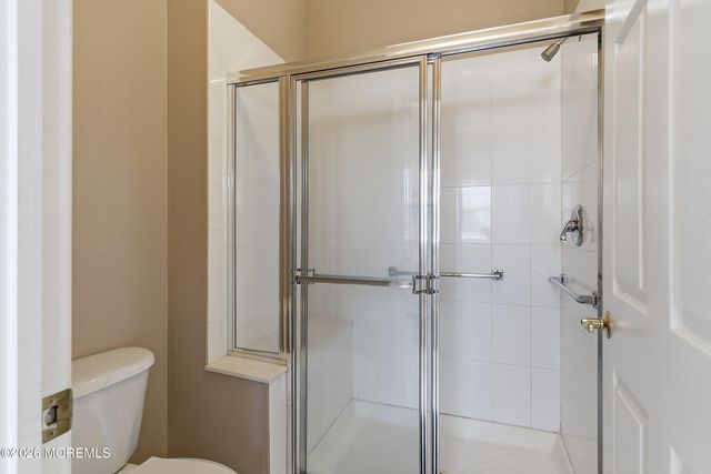 10 Arcadia Drive, Manchester, NJ 08759