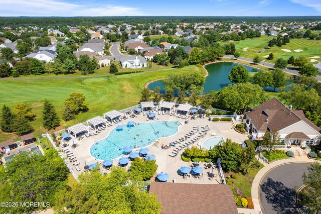 10 Arcadia Drive, Manchester, NJ 08759