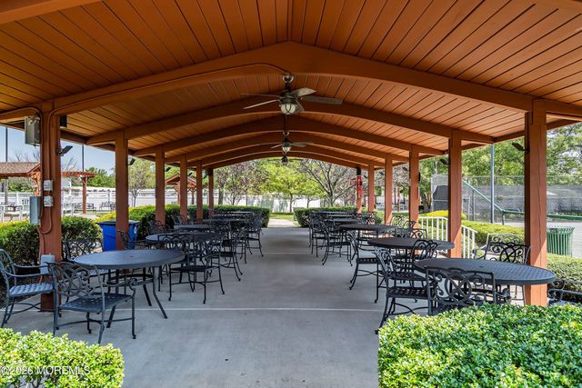 10 Arcadia Drive, Manchester, NJ 08759