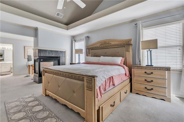 8007 W 131st Terrace, Overland Park, KS 66213