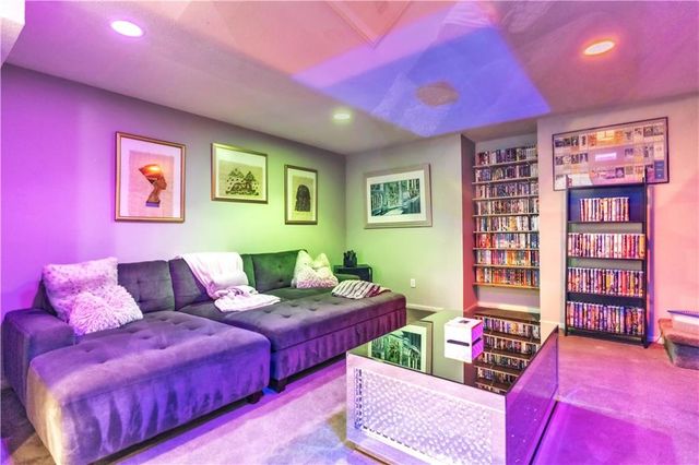 8007 W 131st Terrace, Overland Park, KS 66213