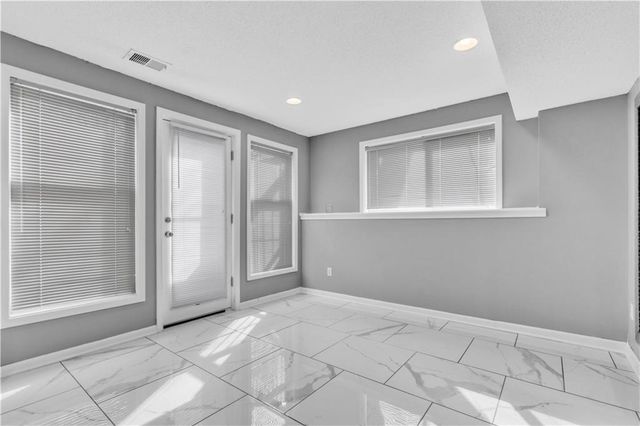 8007 W 131st Terrace, Overland Park, KS 66213