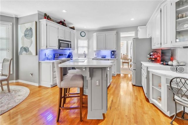 8007 W 131st Terrace, Overland Park, KS 66213