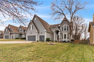 8007 W 131st Terrace, Overland Park, KS 66213