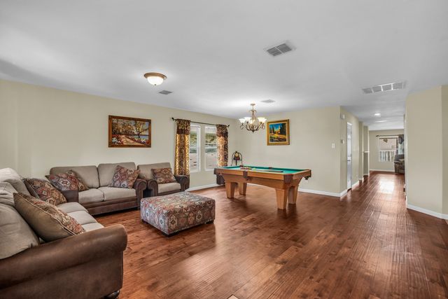 5718 Green Ivy Road, Denton, TX 76210