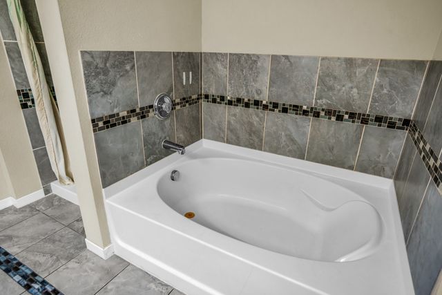 5718 Green Ivy Road, Denton, TX 76210