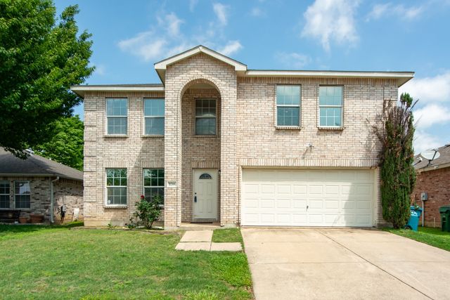 5718 Green Ivy Road, Denton, TX 76210