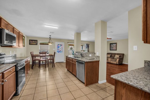 5718 Green Ivy Road, Denton, TX 76210