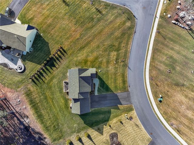 251 East Shore Drive Drive, Coventry, RI 02816