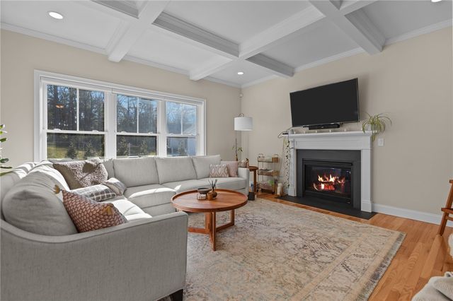 251 East Shore Drive Drive, Coventry, RI 02816