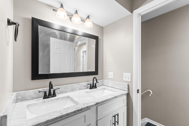 5016 Julie Place, Columbus, OH 43229