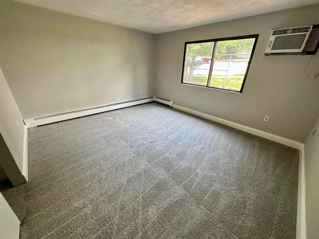 33 Andrew St Apt 12, Manchester, NH 03104