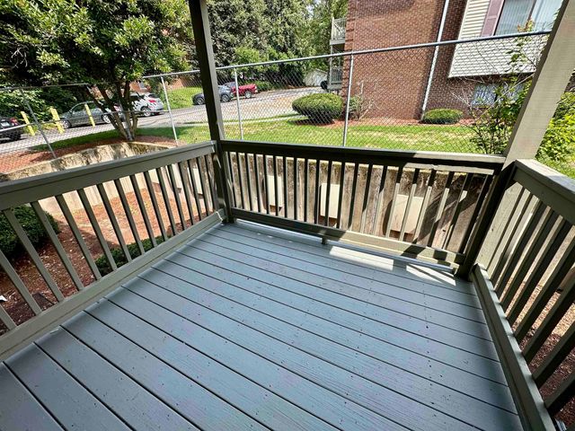 33 Andrew St Apt 12, Manchester, NH 03104