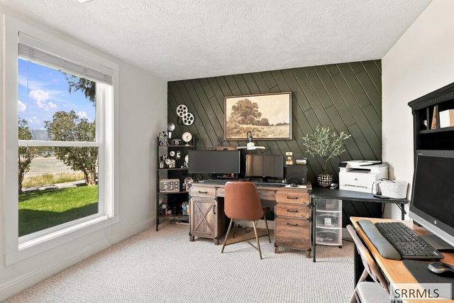 11625 S Pinehurst Drive, Idaho Falls, ID 83404