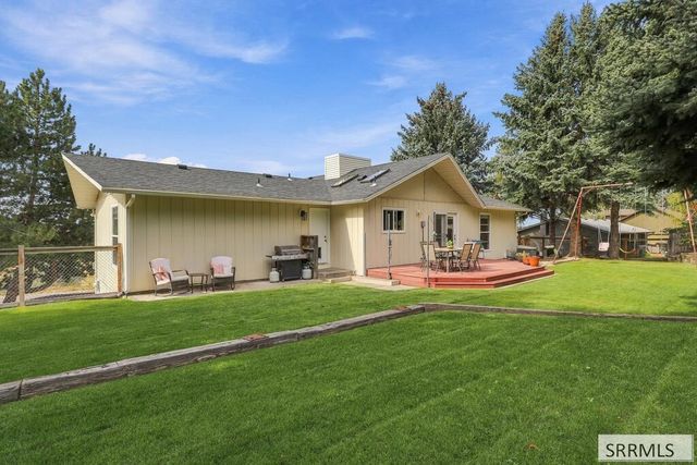 11625 S Pinehurst Drive, Idaho Falls, ID 83404