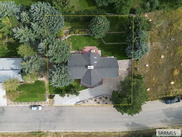 11625 S Pinehurst Drive, Idaho Falls, ID 83404