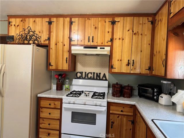 436 Dixie Lane, Big Bear Lake, CA 92315