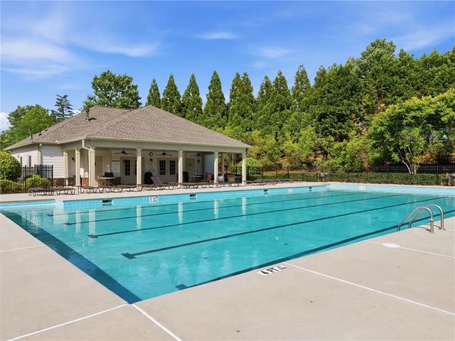 5515 Chestnut Drive, Cumming, GA 30040