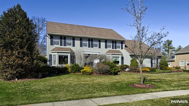 6 Brentwood Court, Wayne, NJ 07470