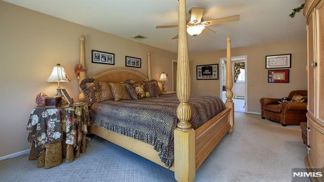 6 Brentwood Court, Wayne, NJ 07470