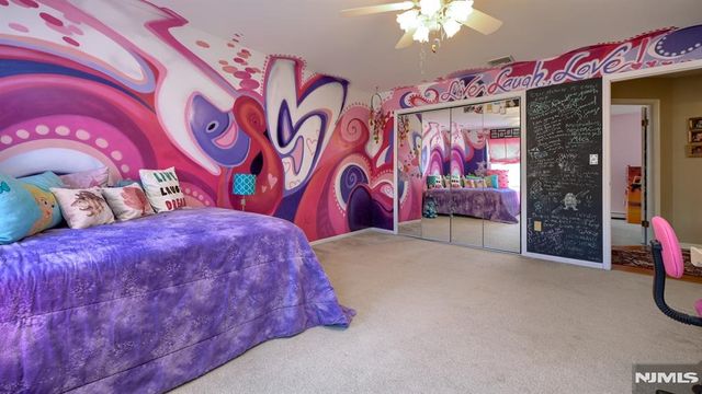 6 Brentwood Court, Wayne, NJ 07470