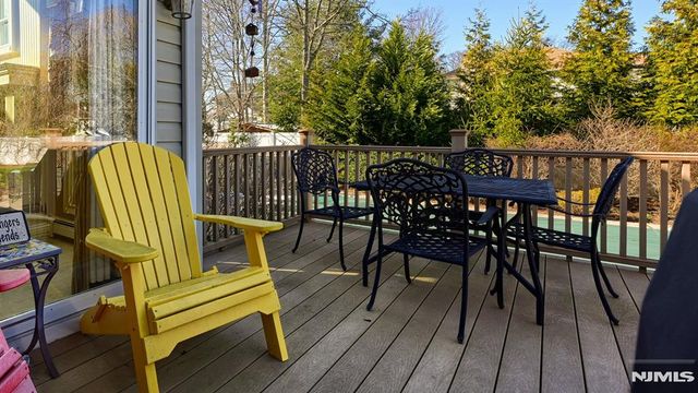 6 Brentwood Court, Wayne, NJ 07470