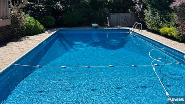 6 Brentwood Court, Wayne, NJ 07470