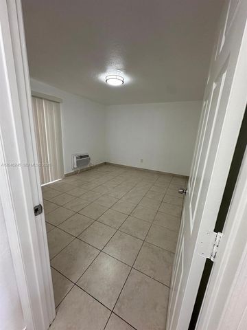 16120 NE 19th Place 3, North Miami Beach, FL 33162