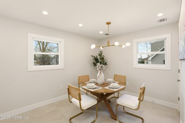 71 E Connecticut Concourse, Jackson, NJ 08527