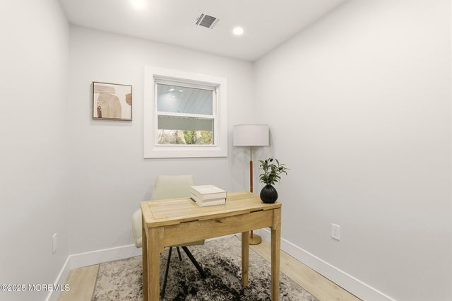 71 E Connecticut Concourse, Jackson, NJ 08527