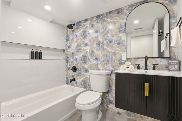 71 E Connecticut Concourse, Jackson, NJ 08527