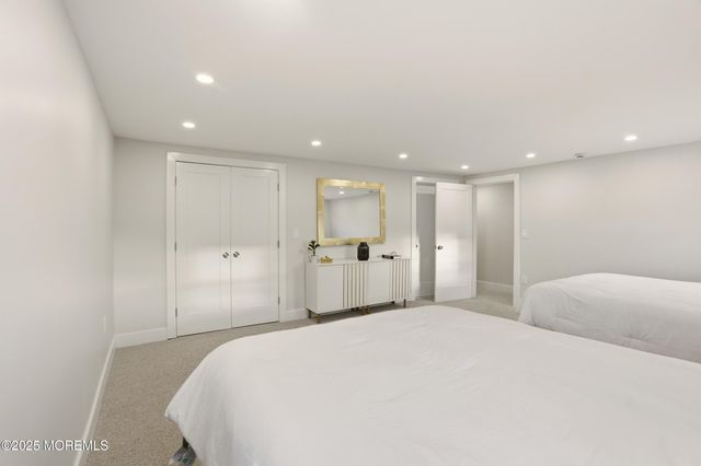 71 E Connecticut Concourse, Jackson, NJ 08527