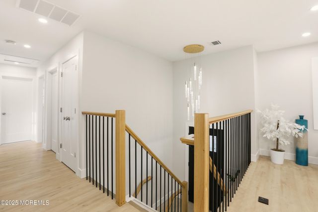 71 E Connecticut Concourse, Jackson, NJ 08527