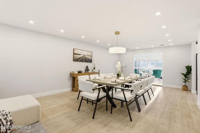 71 E Connecticut Concourse, Jackson, NJ 08527