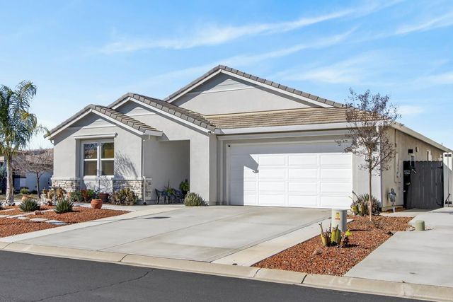 1753 Sea Cliff Ct, Plumas Lake, CA 95961